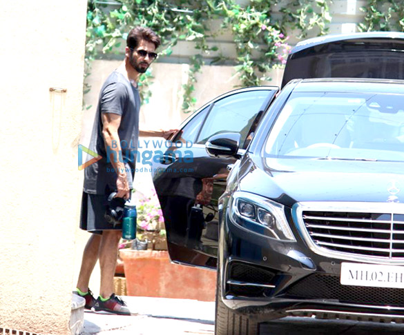 shahid kapoor and sidharth malhotra spotted at reset gym in bandra 1