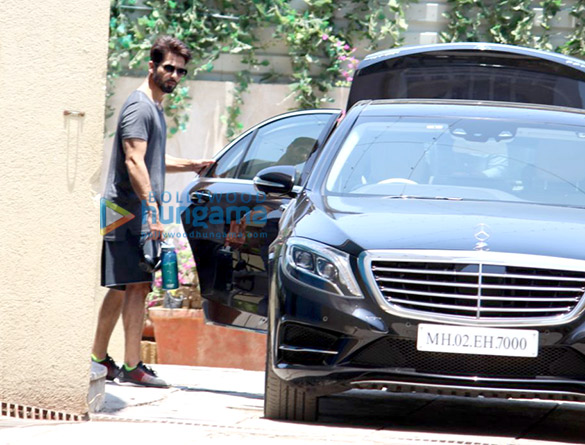 shahid kapoor and sidharth malhotra spotted at reset gym in bandra 5