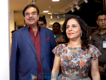 Shatrughan Sinha inaugurates Sangeeta Babani's Art Exhibition