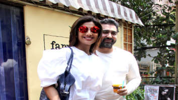 Shilpa Shetty and Raj Kundra spotted at Farmers’ Cafe in Bandra