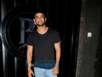 Sushant Singh Rajput snapped in Juhu