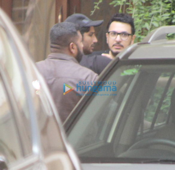 sushant singh rajput spotted at maddock films office 1