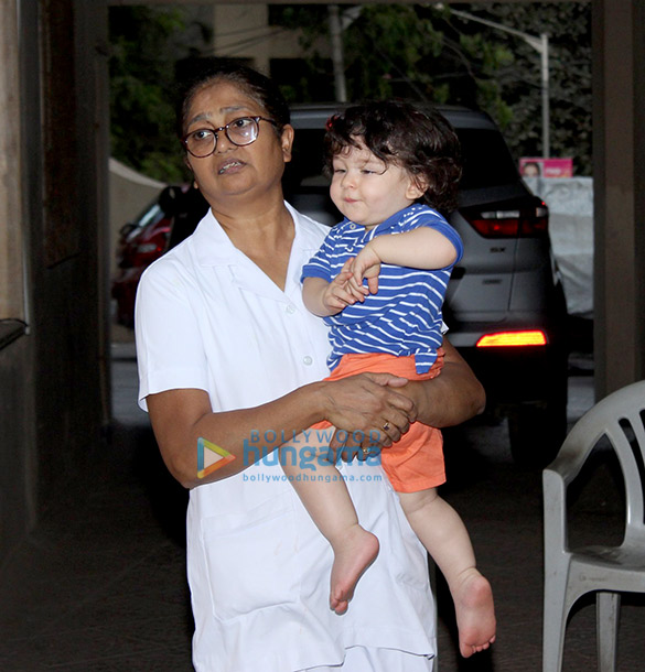 taimur ali khan snapped in bandra 2 3