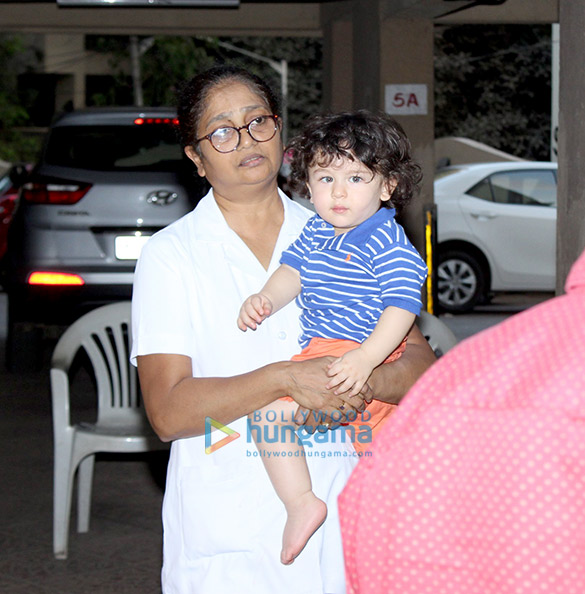 taimur ali khan snapped in bandra 3 3