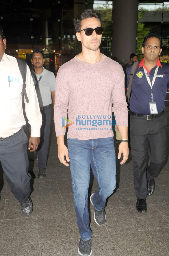 tamannaah bhatia pulkit samrat and others snapped at the airport 1 2