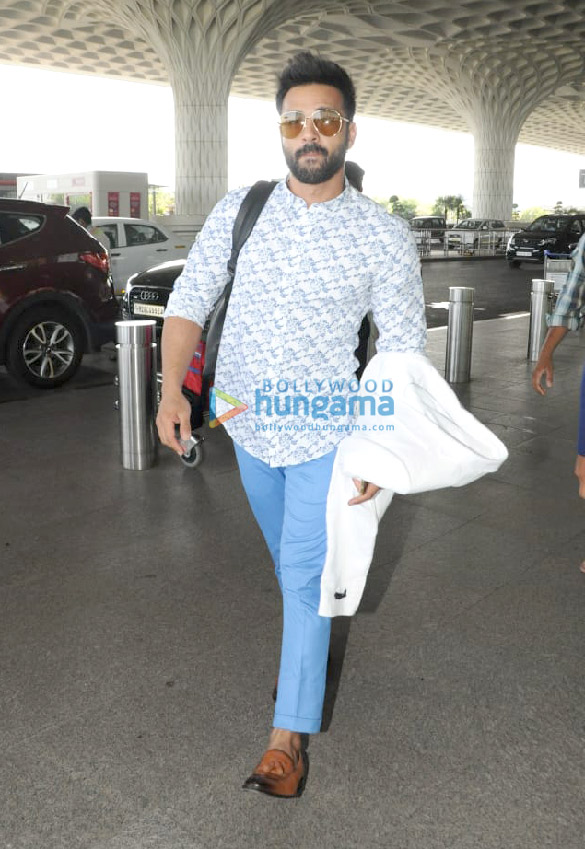 tamannaah bhatia pulkit samrat and others snapped at the airport 6