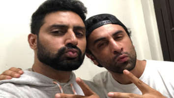102 Not Out: Ranbir Kapoor – Abhishek Bachchan recreate their fathers Rishi Kapoor – Amitabh Bachchan’s pout selfie