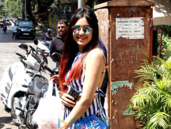 Adah Sharma spotted at Smokehouse Deli