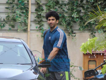 Aditya Roy Kapur snapped post his gym session