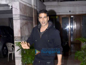 Akshay Kumar and Twinkle Khanna snapped at Ritesh Sidhwani's office