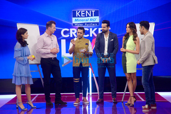 alia bhatt promotes raazi on the sets of kent cricket live 1