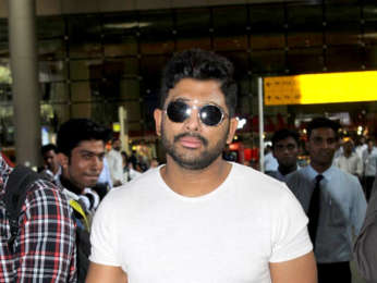 Salman Khan, Jacqueline Fernandez, Sunny Leone and others snapped at the airport