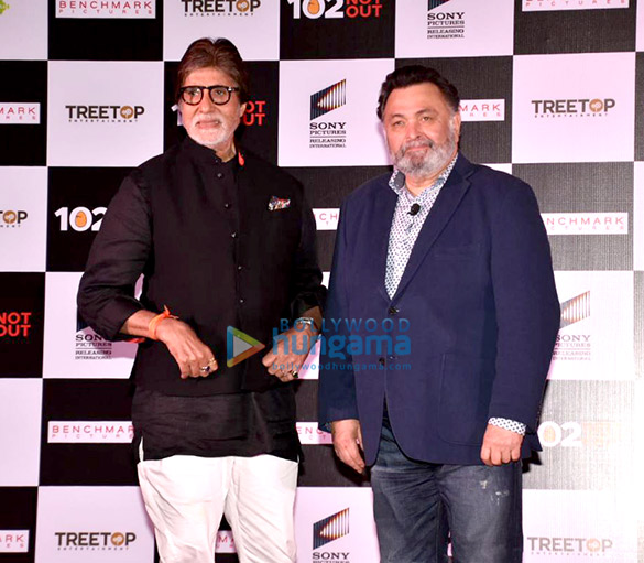 amitabh bachchan and rishi kapoor grace the success meet of 102 not out 6 2
