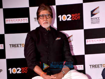 Amitabh Bachchan and Rishi Kapoor grace the success meet of '102 Not Out'