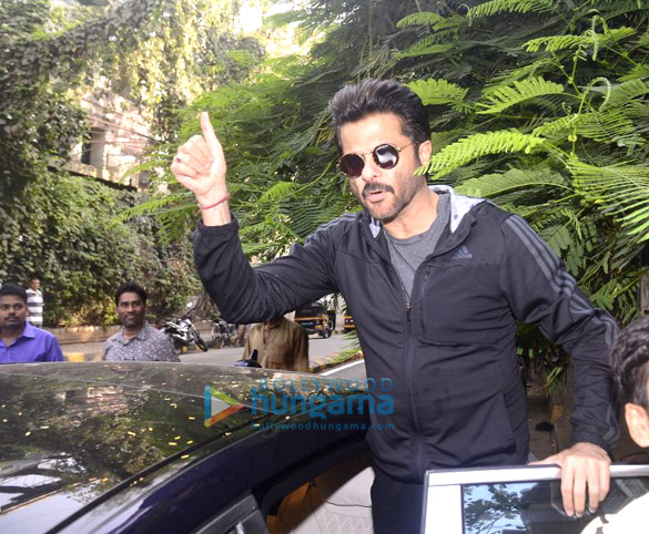 anil kapoor spotted at hakims aalim salon in bandra 4