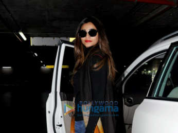 Arpita Khan Sharma, Loveratri stars Aayush Sharma, Warina Hussain and others snapped at the airport