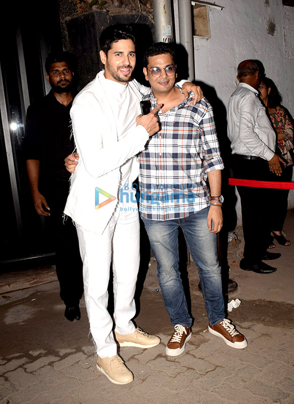celebs grace mukesh chabbras birthday bash 2