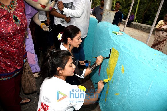 celebs grace at bhamla foundations at beatplasticpollution campaign 8