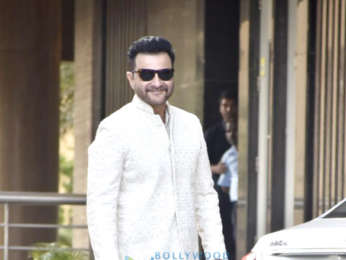 Celebs snapped arriving for Sonam Kapoor's mehendi at Signature Island in BKC