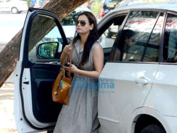Dia Mirza snapped at BBlunt salon