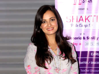 Diya Mirza at Smiley Suri's dance class