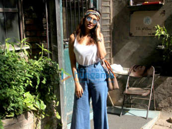 Esha Gupta spotted at Pali Village Cafe in Bandra
