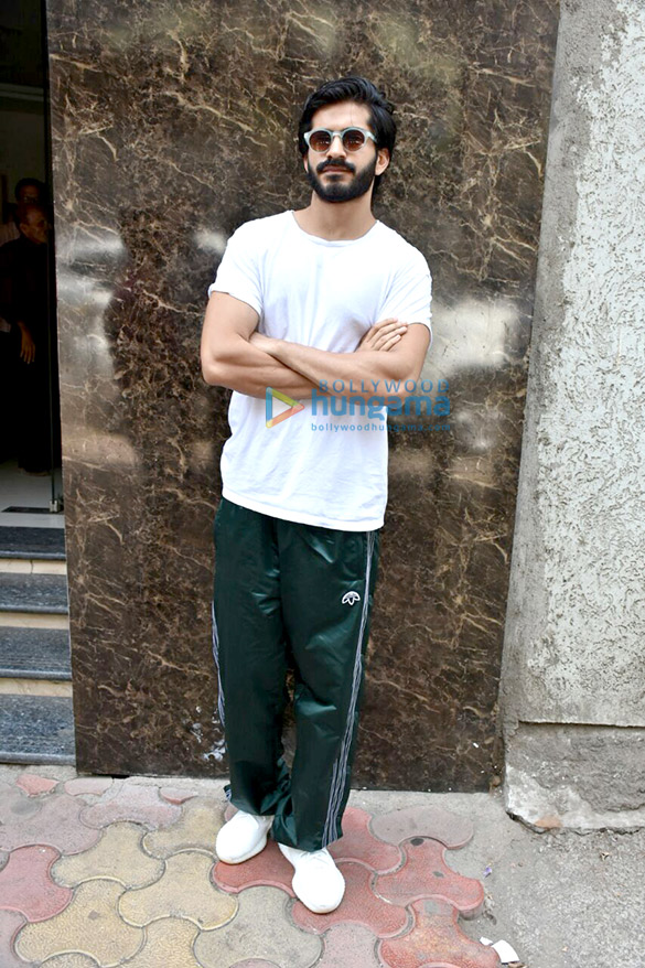 harshvardhan kapoor spotted in parel 1