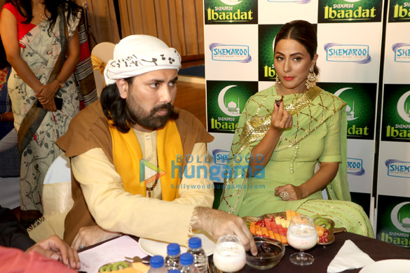 hina khan graces the launch of shemaroo entertainments islamic devotional app ibaadat 002