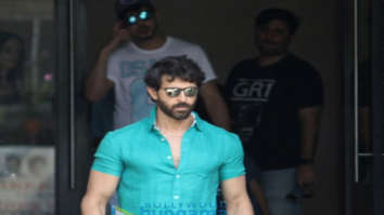 Hrithik Roshan, Zayed Khan and Sonali Bendre spotted with family post lunch in Juhu