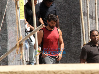 Hrithik Roshan snapped on location of a shoot in Bandra