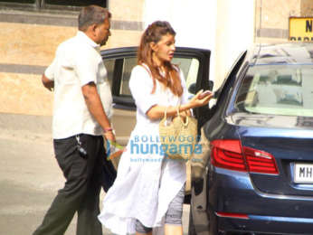 Jacquline Fernandez snapped in Bandra