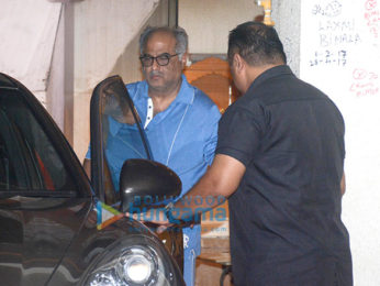 Janhvi Kapoor, Boney Kapoor spotted at Arjun Kapoor's residence in Juhu