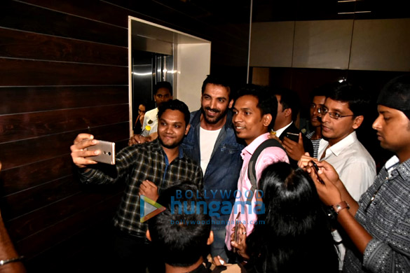 john abraham snapped during parmanu the story of pokhran promotions 5