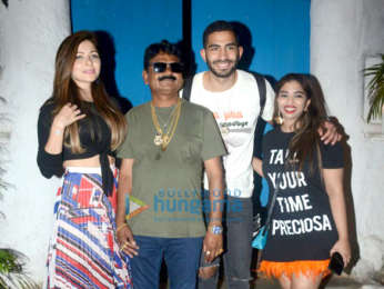 Kanika Kapoor snapped at Olive in Khar