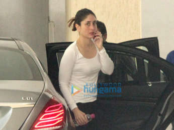 Kareena Kapoor Khan and Karisma Kapoor spotted at Babita Kapoor's home