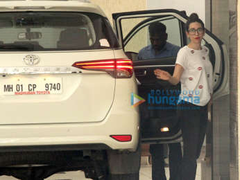 Kareena Kapoor Khan and Karisma Kapoor spotted at Babita Kapoor's home