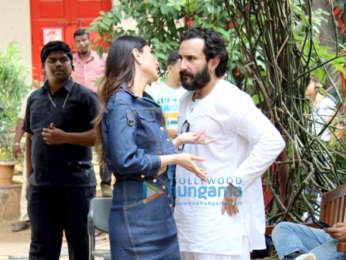 Kareena Kapoor Khan & Saif Ali Khan snapped at Mehboob studio in Bandra