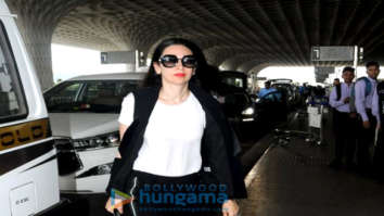 Karisma Kapoor, Taapsee Pannu, Khushi Kapoor, Angad Bedi and others snapped at the airport
