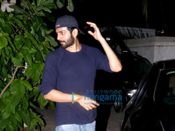 Kartik Aaryan snapped in Mumbai