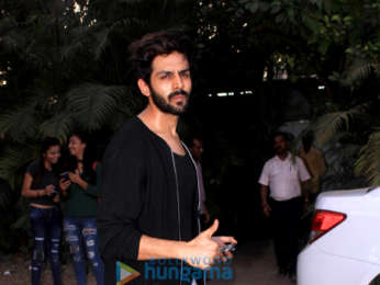 Kartik Aryan spotted at Versova