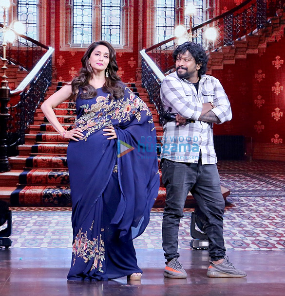 madhuri dixit snapped promoting her film bucket list on did little master 5