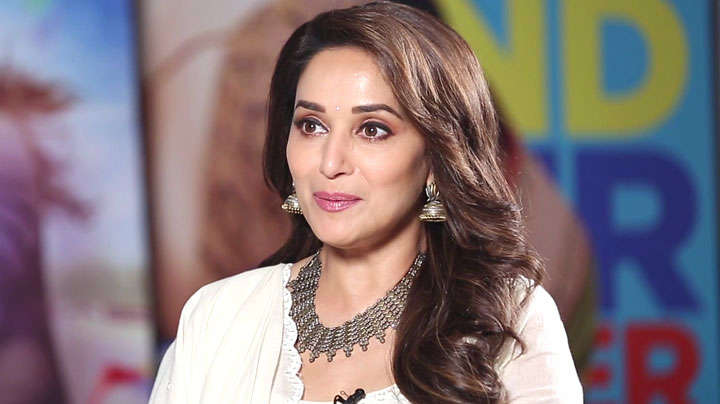 Madhuri Dixit: “The cast of Total Dhamaal is madness” | Twitter Fan Questions | SRK | Aamir Madhuri Dixit: “The cast of Total Dhamaal is madness” | Twitter Fan Questions | SRK | Aamir