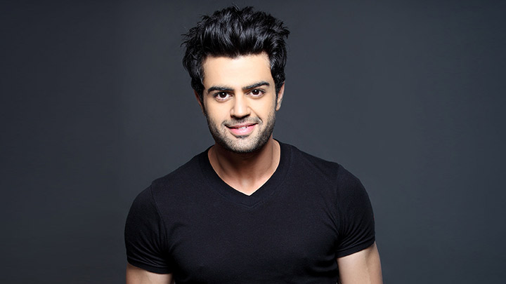 Manish Paul @Disney’s Alladin for 950 NGO beneficiaries by BookASmile