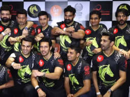 UNCUT: Meet Bros, Hiten Tejwani & others @Jersey launch of New cricket club ‘Dark Horses’