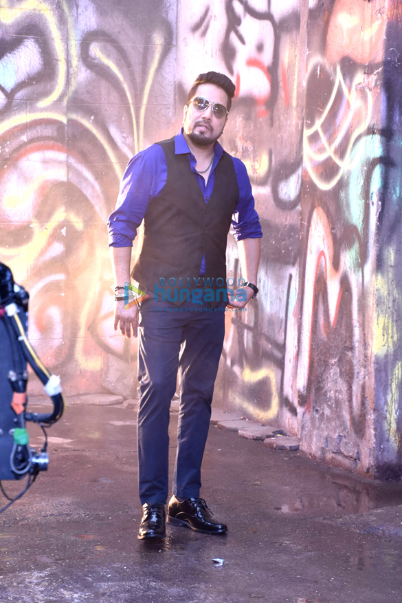mika singh snapped at his music video shoot 2