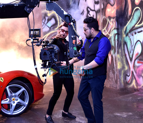 mika singh snapped at his music video shoot 3