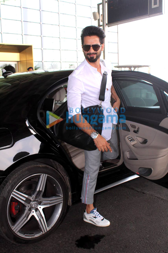 ranbir kapoor shahid kapoor urvashi rautela and others snapped at the airport 9