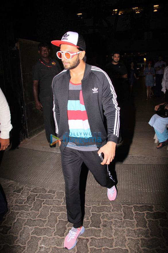 Ranveer Singh spotted at Otters Club in Bandra Ranveer Singh spotted at Otters Club in Bandra