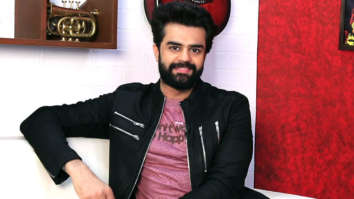 SRK or Aamir Khan? Who is a better actor! Manish Paul answers | RAPID FIRE | Salman | Saif