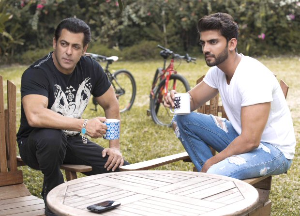 Salman Khan introduces his new discovery - Zaheer Iqbal